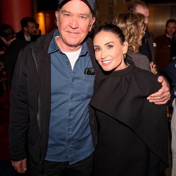 Demi Moore - Magazine and Candid Shoots Collection in demimoore_3479694823572362916.jpg - hidden celebrity photo